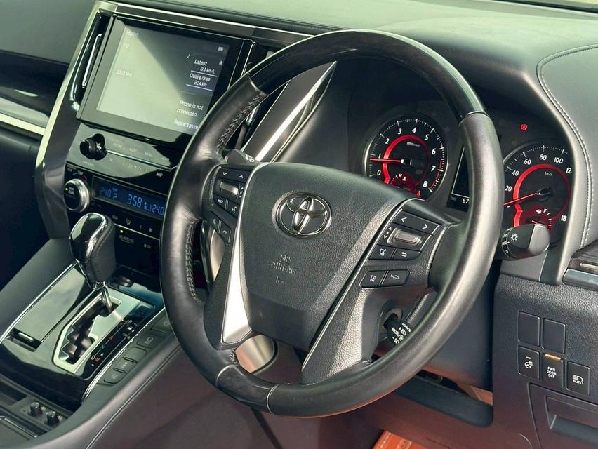 Toyota Alphard 2.5 SC Package MNC ปี 2020 จด 2021 10