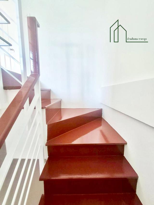 ทาวน์เฮาส์ 2 ชั้น หมู่บ้านเดอะทรัสต์ทาวน์ วงแหวน–ลำลูกกา  ราคาเพียง 1,880,000 บาท  รหัสทรัพย์ BT69015  หมู่บ้านเดอะทรัสต์ทาวน์ วงแหวน-ลำลูกกา 9