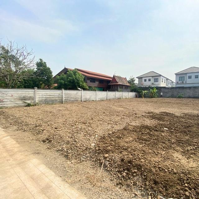 เดอะวอล์ค ราชพฤกษ์ 2.6กม. รร.เด่นหล้า พระราม 5 2.5 กม. ที่ดินเปล่าถมแล้ว 402ตร.วา. (1 ไร่) วงเวียนพระราม 5 เซ็นทรัล เวสต 3