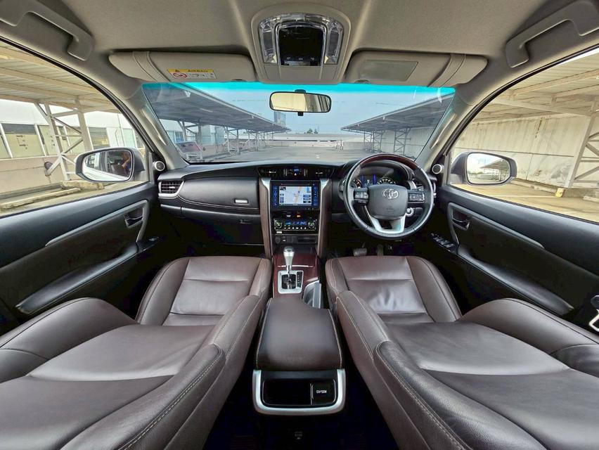Toyota Fortuner 2.4V 2wd ปี 2019   9