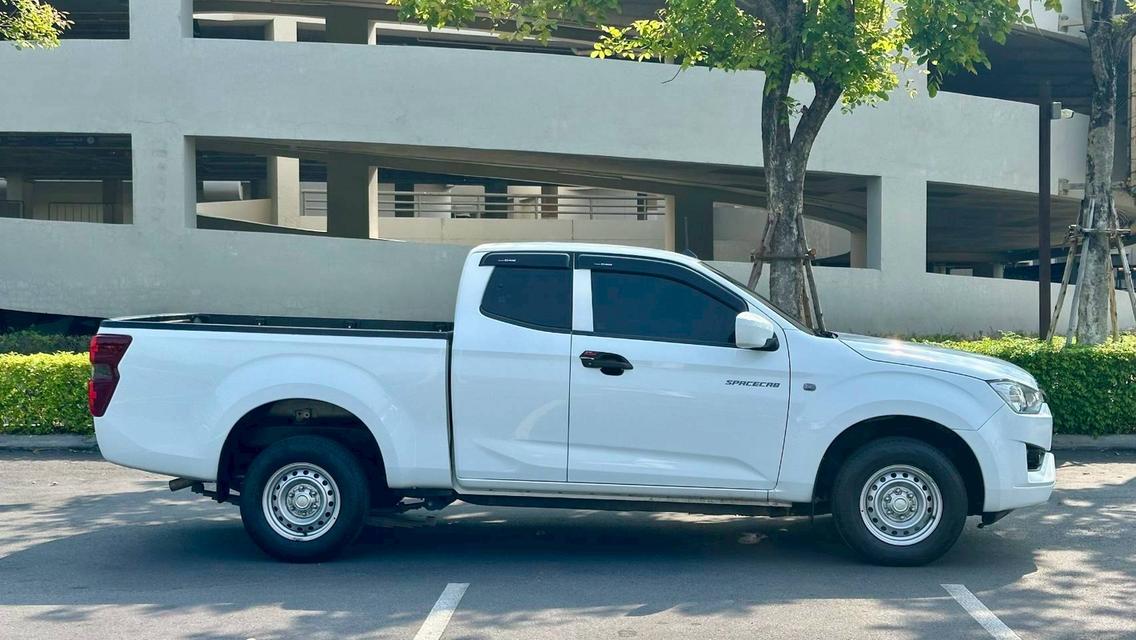 Isuzu D-max Cab 3.0 Ddi เกียร์ธรรมดา ปี 2022 รูปที่ 4