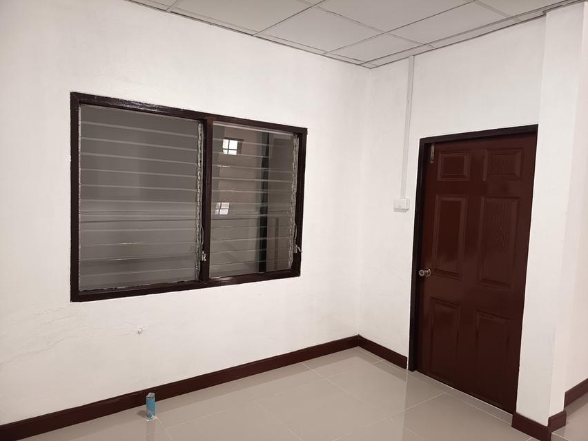 ขายทาวน์เฮ้าส์ วโรชา4 6