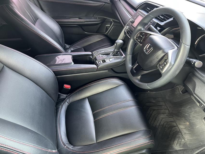  Honda Civic 1.8 FC E i-VTEC  8
