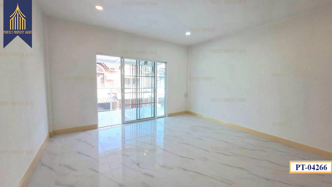 ขาย ทาวน์เฮ้าส์ มนวดี 13 บางคูรัด บางบัวทอง แต่งใหม่ 7