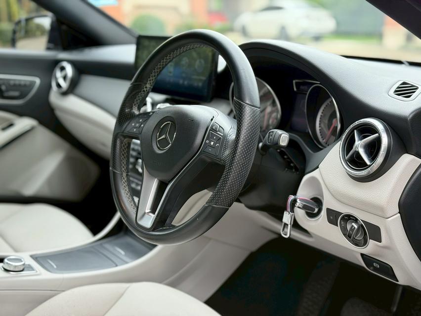 รหัสรถ PJP7991 2015 MERCEDES-BENZ CLA180 1.6 Urban (สีม่วง) 8