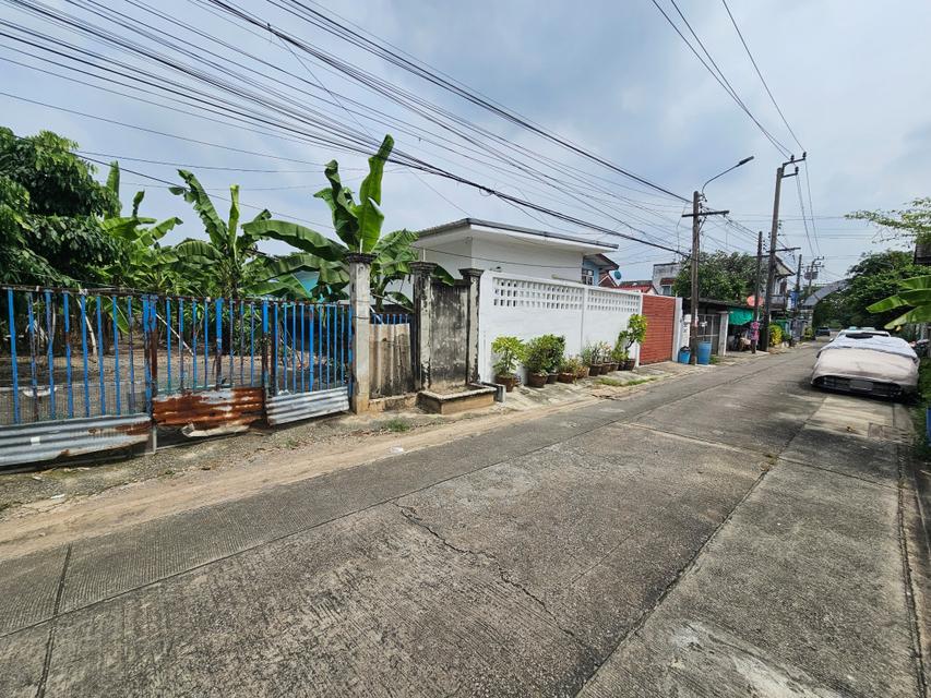 ขาย ที่ดิน ถมแล้ว-สูงกว่าถนน เข้าซอยเพียง 20 เมตร หมู่บ้านเศรษฐกิจ บางแค 82 ตรว 2