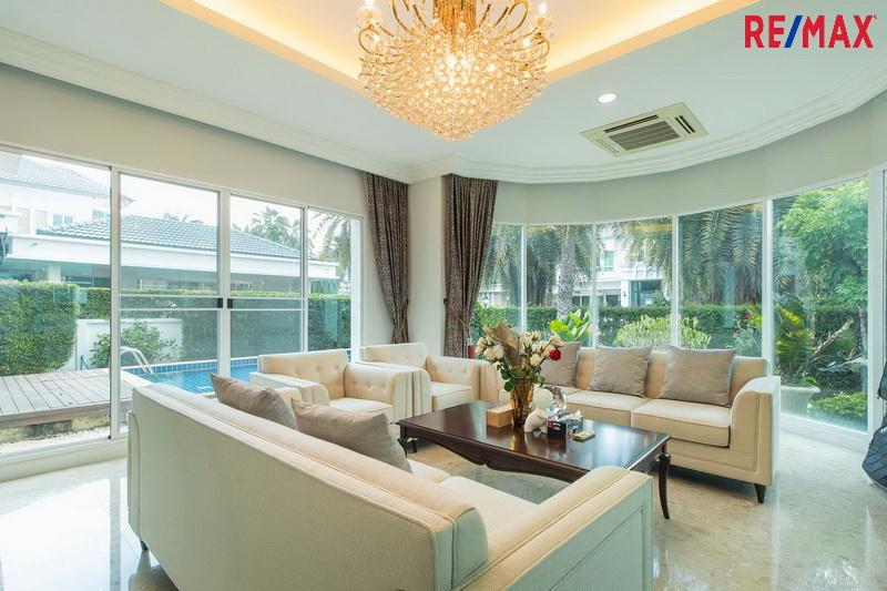บ้านเดี่ยว แกรนด์ บางกอก บูเลอร์วาร์ด เพชรเกษม - ปิ่นเกล้า ถ.กาญจนาภิเษก บางแค มีสระว่ายน้ำส่วนตัว 179.1 ตร.ว.   9