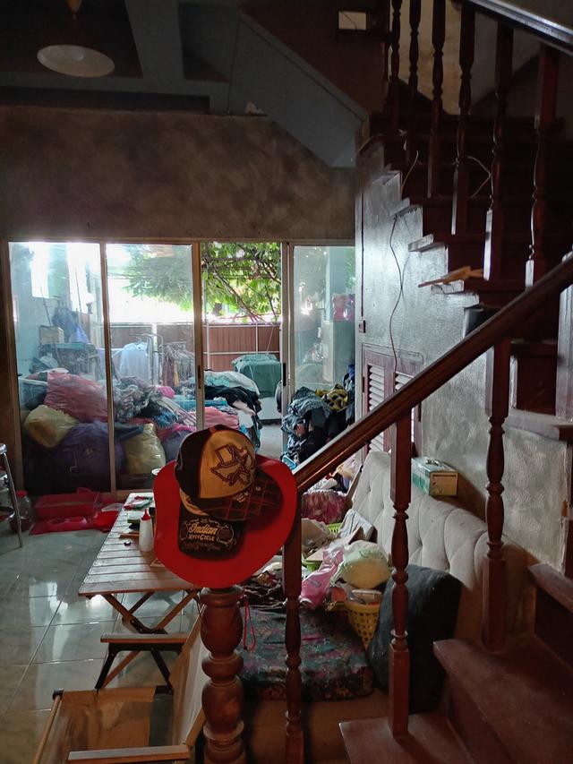 บ้านทาวน์โฮม​2​ชั้น​ 3​ ห้อง​น้ำ​2​ห้องนอน 11