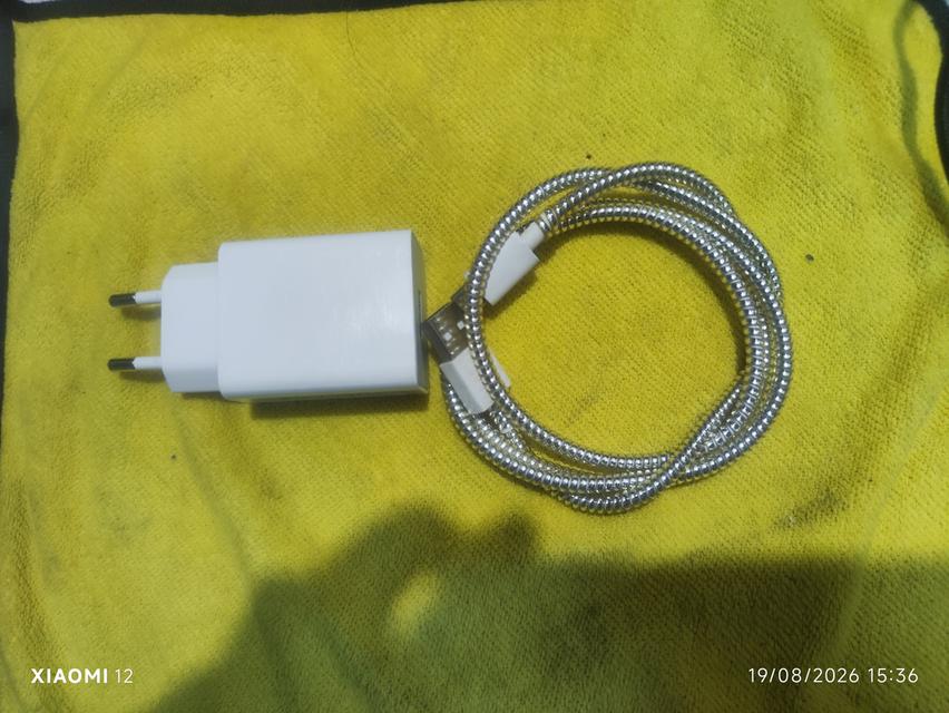 ชุดชาร์จเร็ว Xiaomi แท้ ทั้งชุดสภาพดีหัวชาร์จไม่ค่อยได้ใช้ สายก็อยู่ในสภาพดีเหมือนกัน ไม่ค่อยได้ใช้เลยทั้งชุด