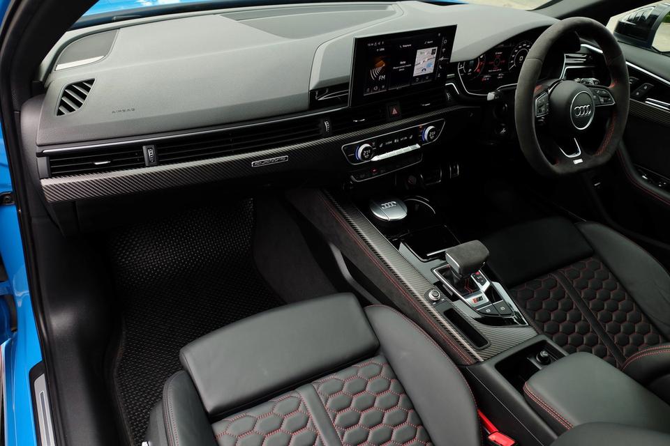 Audi RS4 Avant 2.9 V6 Bi-Turbo Quattro ปี 2022 สีฟ้า รถสวยไมล์น้อย หาอยู่ด่วนช้าไปก่อน รูปที่ 17