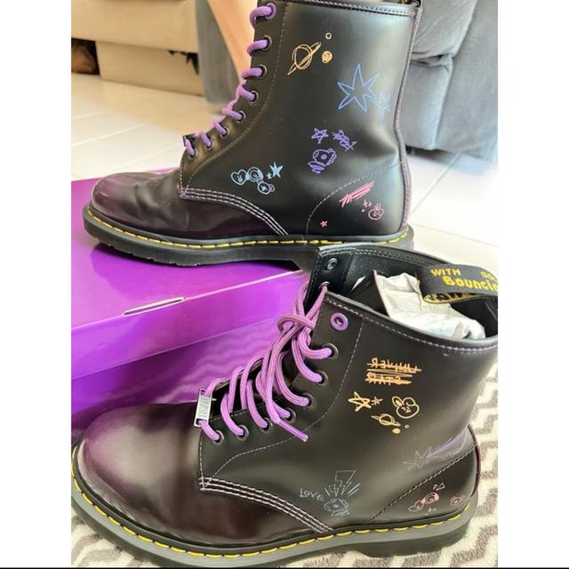 รองเท้า Dr.Martens BT21 Boots