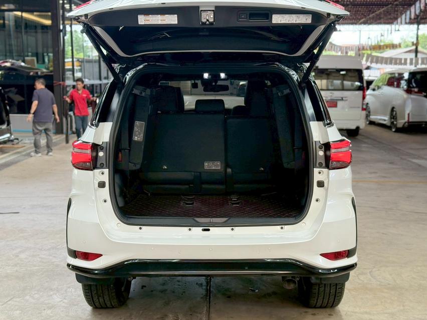 TOYOTA FORTUNER 2.4 Legender 4WD ปี 2023 รูปที่ 18