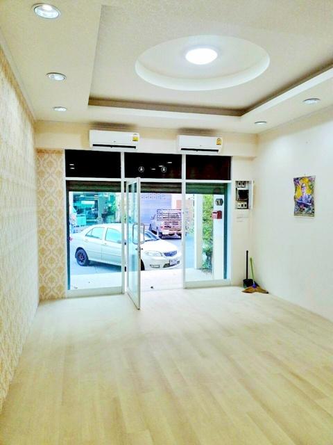 ลดราคาครั้งที่3 4นอน โลตัส พระราม2 1.2กม.5แอร์ เซนทรัลพระราม2 800ม. ไทวัสดุพระราม2 300ม. ให้เช่าอาคารพาณิชย์ 4 ชั้น 17ตร 5