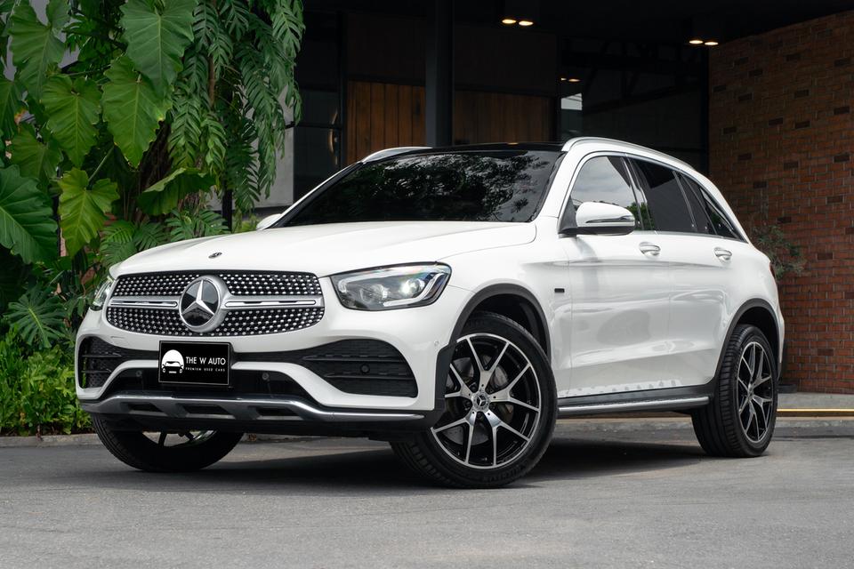 “Mercedes-Benz GLC300e AMG 4matic Dynamic” ปี 2023