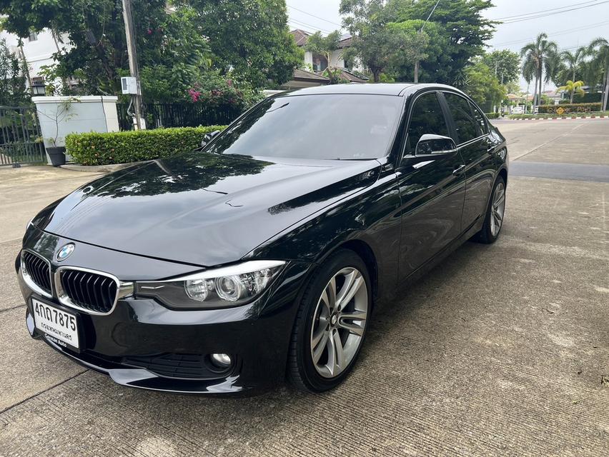 BMW 316i F30