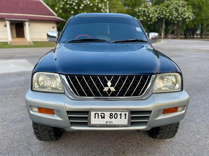 Mitsubishi Strada Grandis สีน้ำเงิน 1