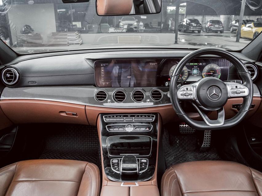 รหัสรถ 67GG8139 Mercedes Benz w213 E350e AMG Dynamic 2019 18