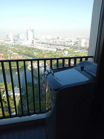 ให้เช่า Niche Mono Mega Space บางนา ห้องสวย วิวทะเลสาบและสระว่ายน้ำ 2