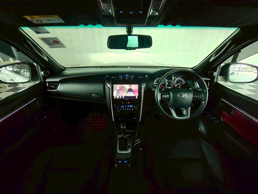 FORTUNER LEGENDER 2.4 V 2WD ปี 2021 12