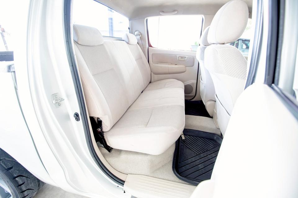 Toyota Vigo Double Cab 4 ประตู 3.0 ดีเซล ปี 2005 สีเทา  14