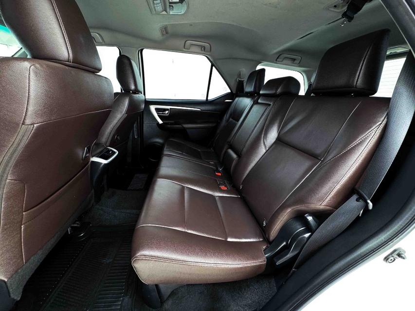 TOYOTA FORTUNER 2.4 V โฉมปี (15-ปัจจุบัน) 2020 รูปที่ 16