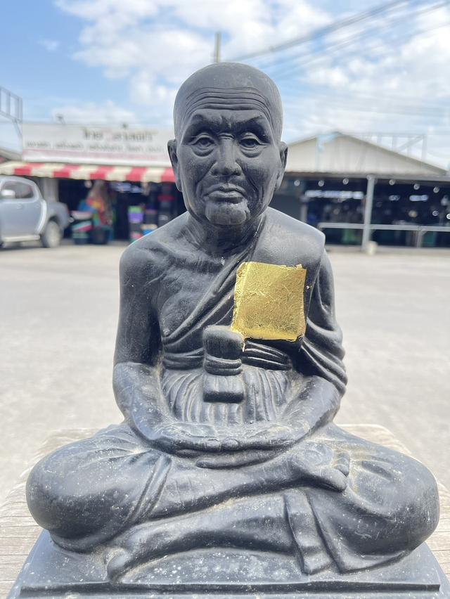 พระบูชาหลวงปู่ทวด ปี2550 วัดช้างให้ ปัตตานี หน้าตัก9นิ้ว เนื้อทองเหลือง