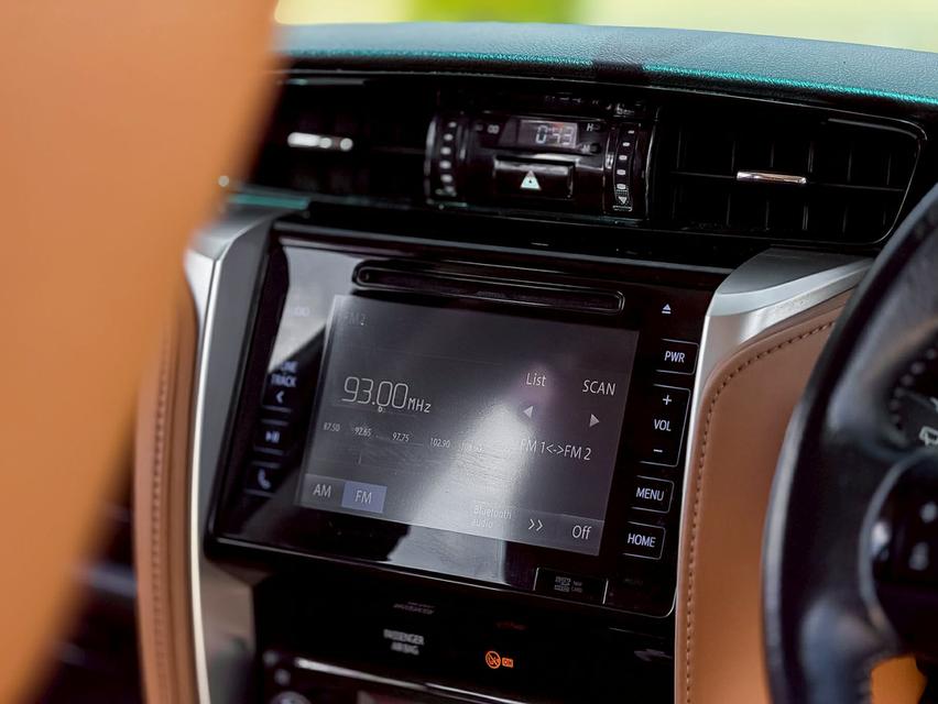 🚗 TOYOTA FORTUNER 2.8 V  ขับ4 เกียร์ออโต้ ปี 2016  ฟรีเงินดาวน์ รูปที่ 16