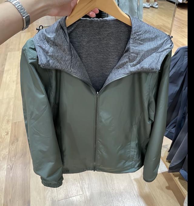 เสื้อสองด้านผชยูลิโคล่