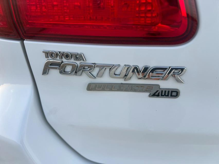 Toyota Fortuner 3.0 4WD TRD Sportivo ปี 2009 สีขาว เกียร์ออโต้ รูปที่ 18