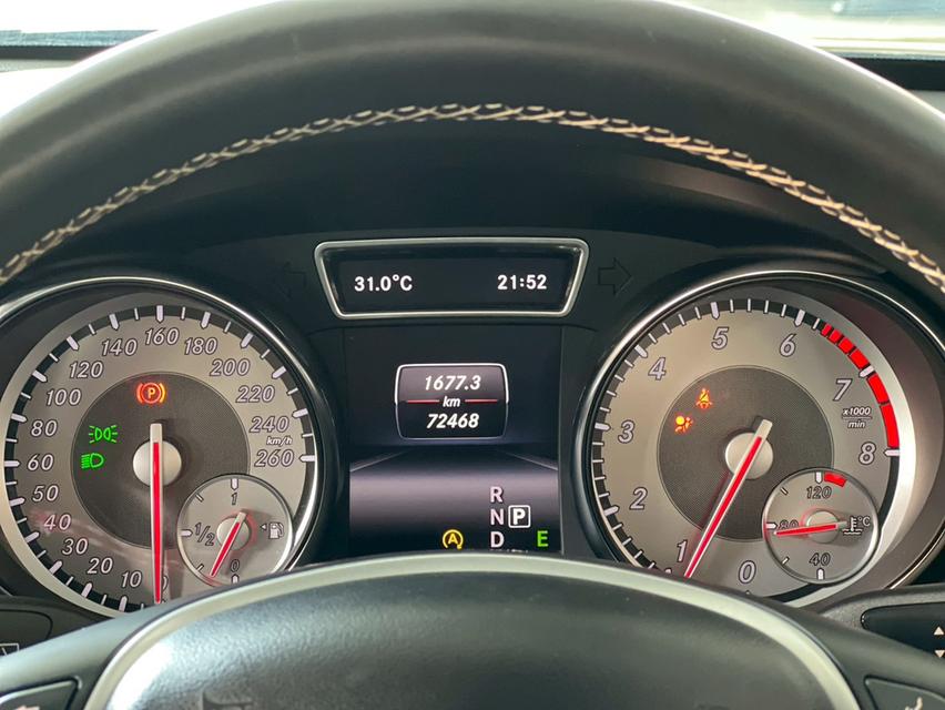 BENZ GLA-CLASS 200 ปี 2015  15