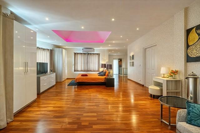 ลัดดารมย์ MRT บางรักน้อยท่าอิฐ 3 กม.ให้เช่าฅฤหาสน์ สุดหรู 5นอน 4 น้ำ ราชพฤกษ์ รัตนาธิเบศร์ 132 ตร.วา.350 ตร.ม.ทำเลศักยภา 5