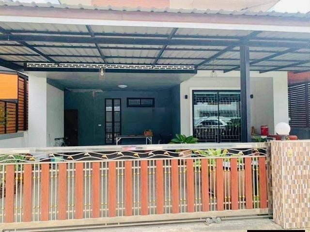 ให้เช่าบ้านบ้านบึงชลบุรี ให้เช่าหมู่บ้านธนาสิริ บ้านบึง มี 3 ห้องนอน 3 ห้องน้ำ 1 ห้องครัว บ้าน 2 ชั้น จอดรถได้ 2 คัน 6