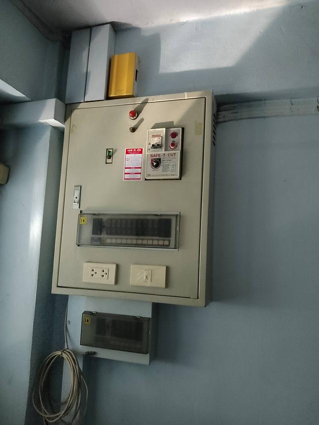 บ้านตึกสามชั้นเนื้อที21ตรว.ตกแต่งเสร็จ 3