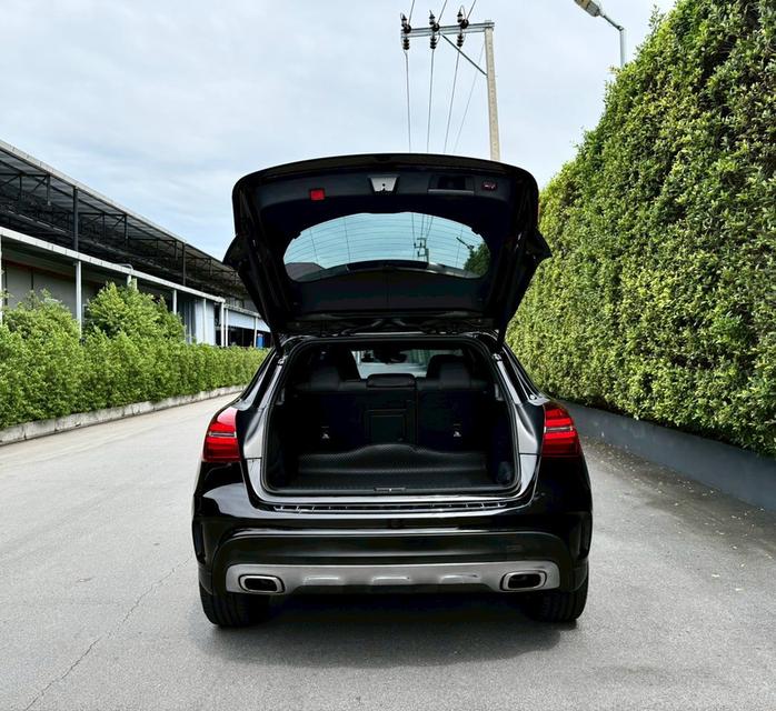 Benz GLA250 Amg 2019 Facelift เข้าศูนย์ทุกระยะ รถสวย จัดไฟแนนซ์ได้เต็ม 9