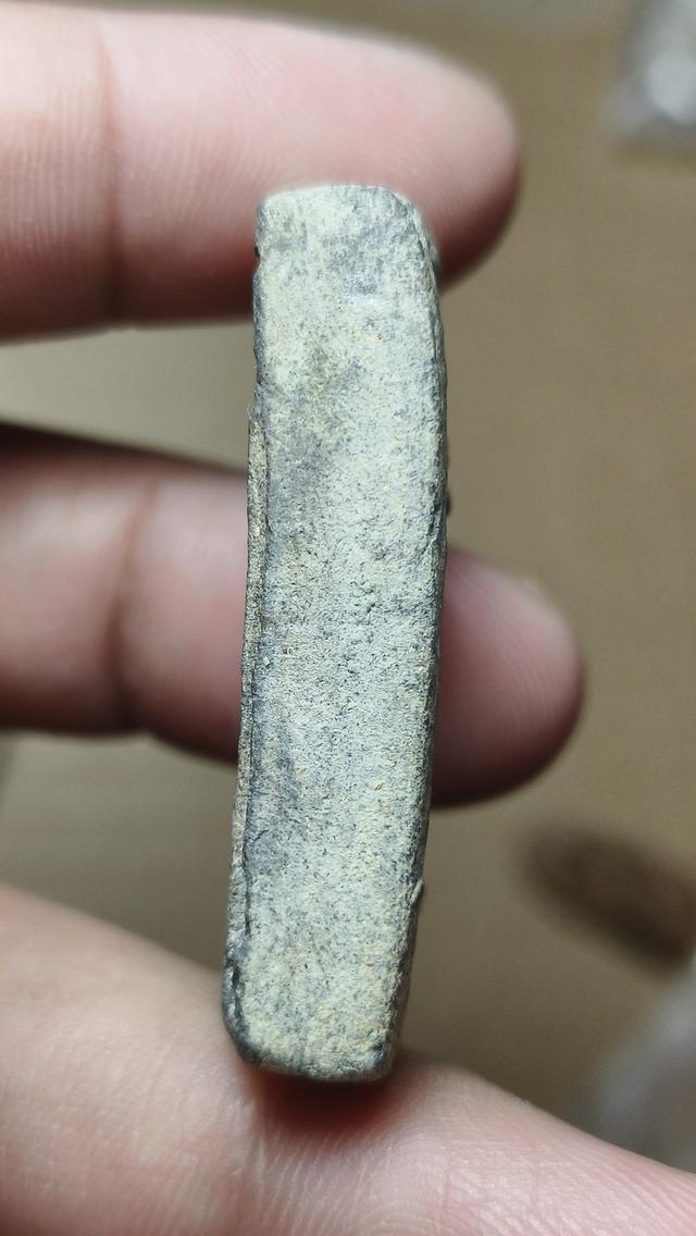 พระหลวงปู่ทวดเนื้อว่านกล่องไ่ม้ขีด รูปที่ 4