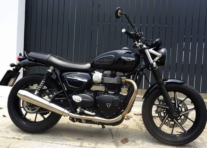 Triumph bonneville t100 900cc 3