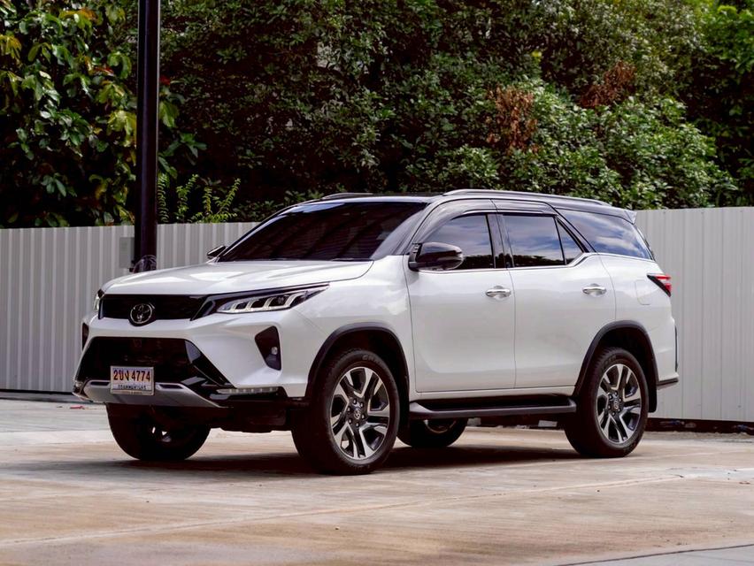 2025 Toyota Fortuner 2.4 Legender 4WD รถสวยใหม่มากๆ ไมล์ 9พันเท่านั้น คุ้มมาก