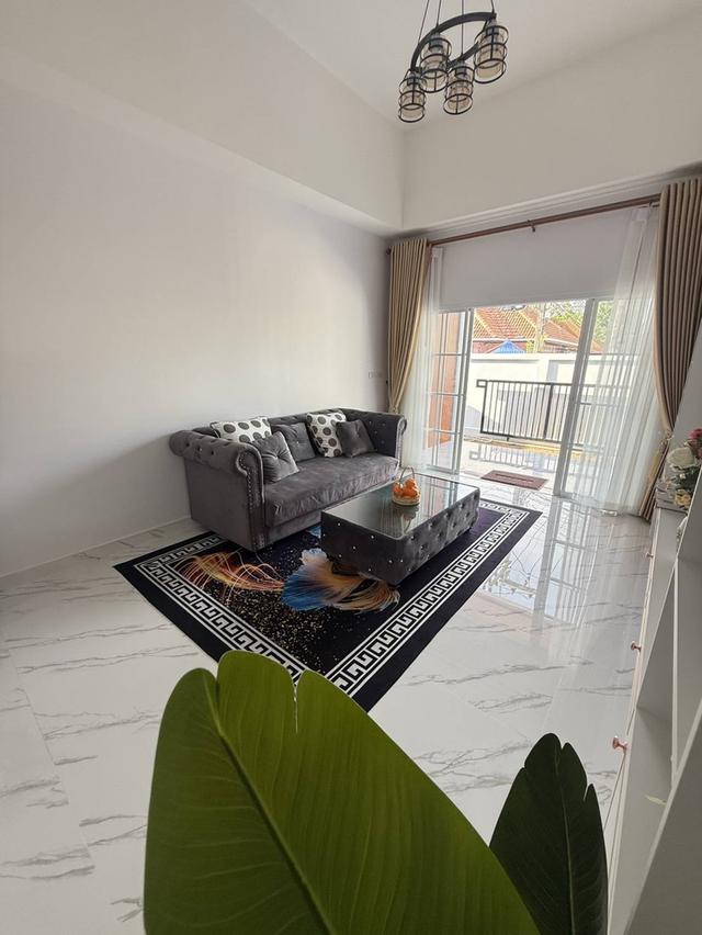 Selling House Nearly Mapprachan Lake 10