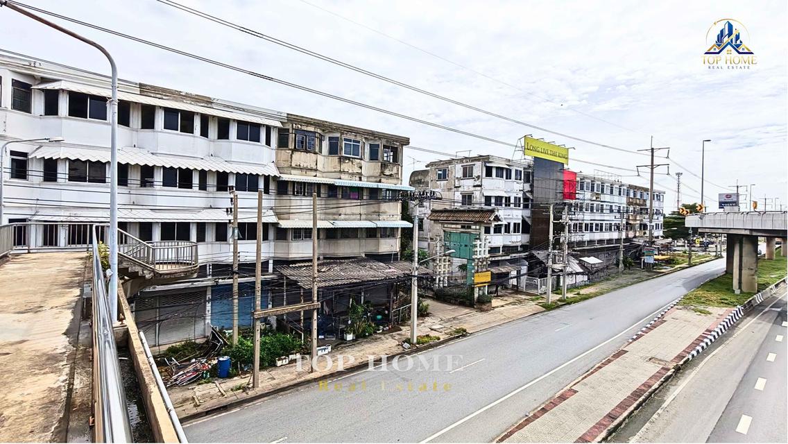 🏢✨ ขายด่วน! อาคารพาณิชย์ 4.5 ชั้น หลังริม ติดถนนบรมราชชนนี 📍 ทำเลเด่น ใกล้ Central ศาลายา เพียง 200 เมตร ! 🌟 3 หลังติดกัน | ซื้อรวมได้ | ซื้อแยกได้ 4