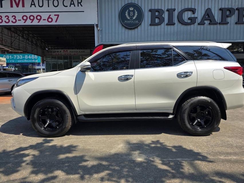 รหัส BAC7570 Toyota Fortuner 2.4 V 2WD ปี 2017 สีขาว 7