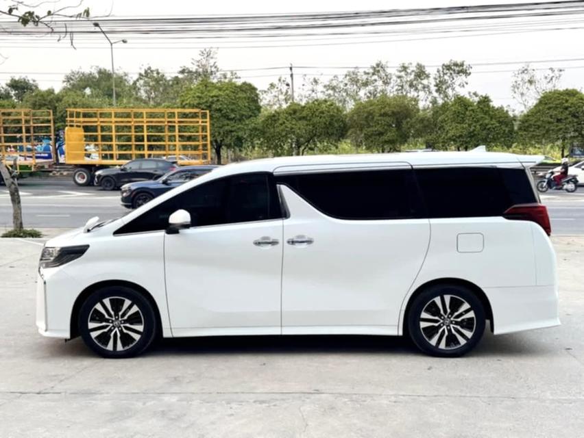 2022 Toyota alphard 2.5 sc package น้ำมันล้วน รถบ้านขายเอง