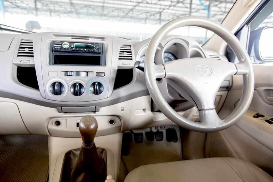 Toyota Vigo 2.5E ปี09 11