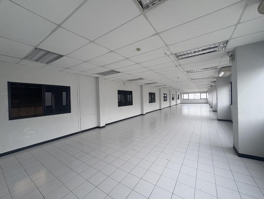 ขาย/ให้เช่า โรงงานพร้อมสำนักงาน ถนนบางนาตราด บางเสาธง สมุทรปราการ BRE25225 9