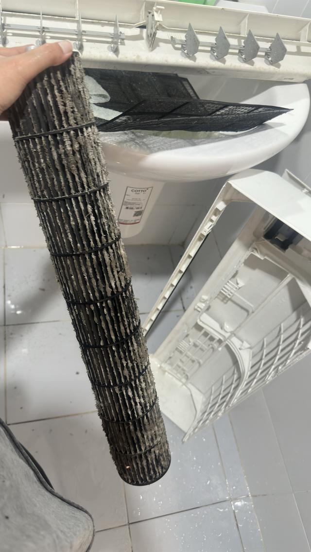 บริการล้างแอร์ ซ่อมแอร์ ถอดแอร์ แอร์บ้านครบวงจร