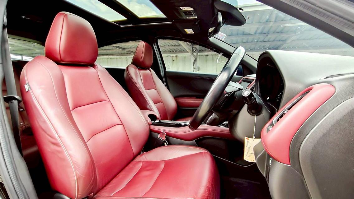 ขาย Honda HRV 1.8RS ปี20 14