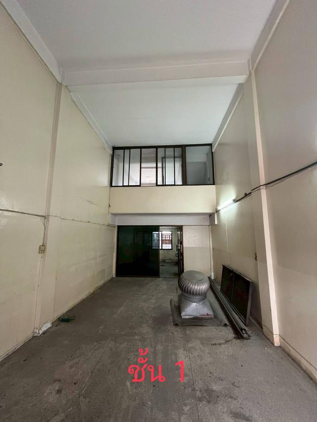 ขายอาคารพาณิชย์ 3.5 ชั้น เนื้อที่ 19 ตารางวา หมู่บ้านสินธานีวิลล่า ตำบลคลองกุ่ม อำเภอบึงกุ่ม กรุงเทพฯ 2