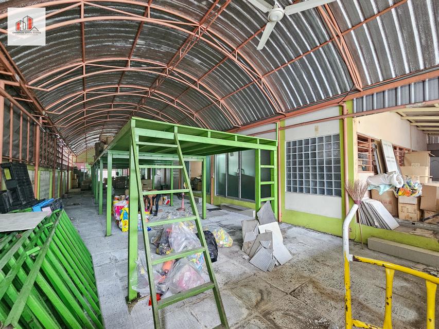 ขาย โกดัง พร้อมตึก 3 ชั้นครึ่ง พื้นที่ใช้สอยเยอะ หมู่บ้านเศรษฐกิจ บางแค 920 ตรม 2 งาน 17 ตรว 6