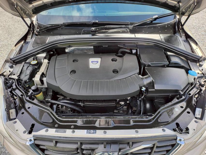 รหัสรถ NC341 VOLVO XC60 D4 Turbo (Diesel) เกียร์ไฟฟ้า 10
