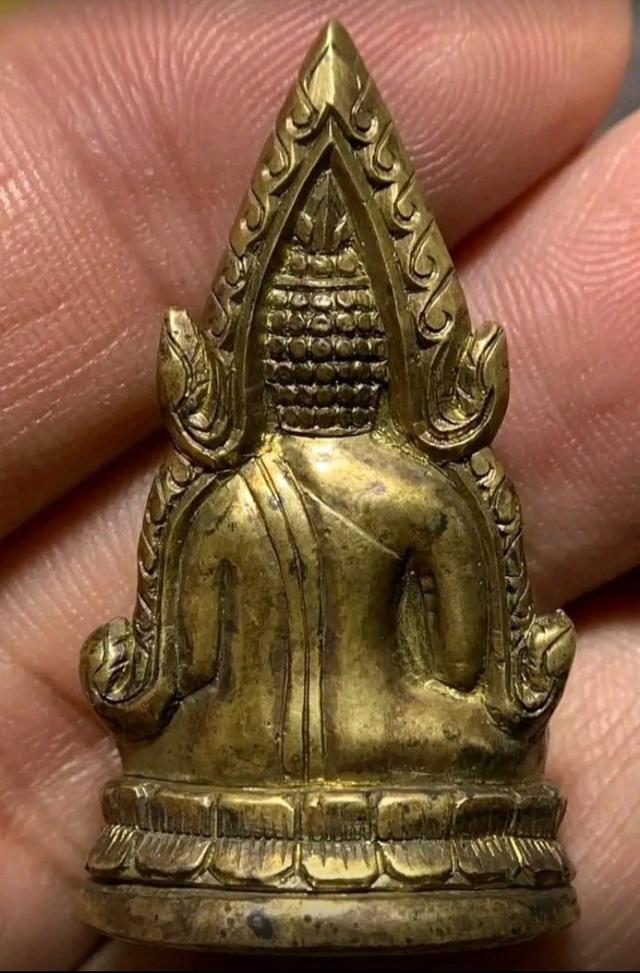 รูปหล่อพระพุทธชินราช