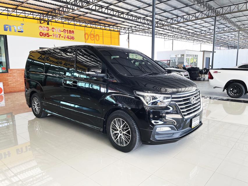  Hyundai Grand Starex 2.5 VIP (ปี 2018) Wagon AT 3